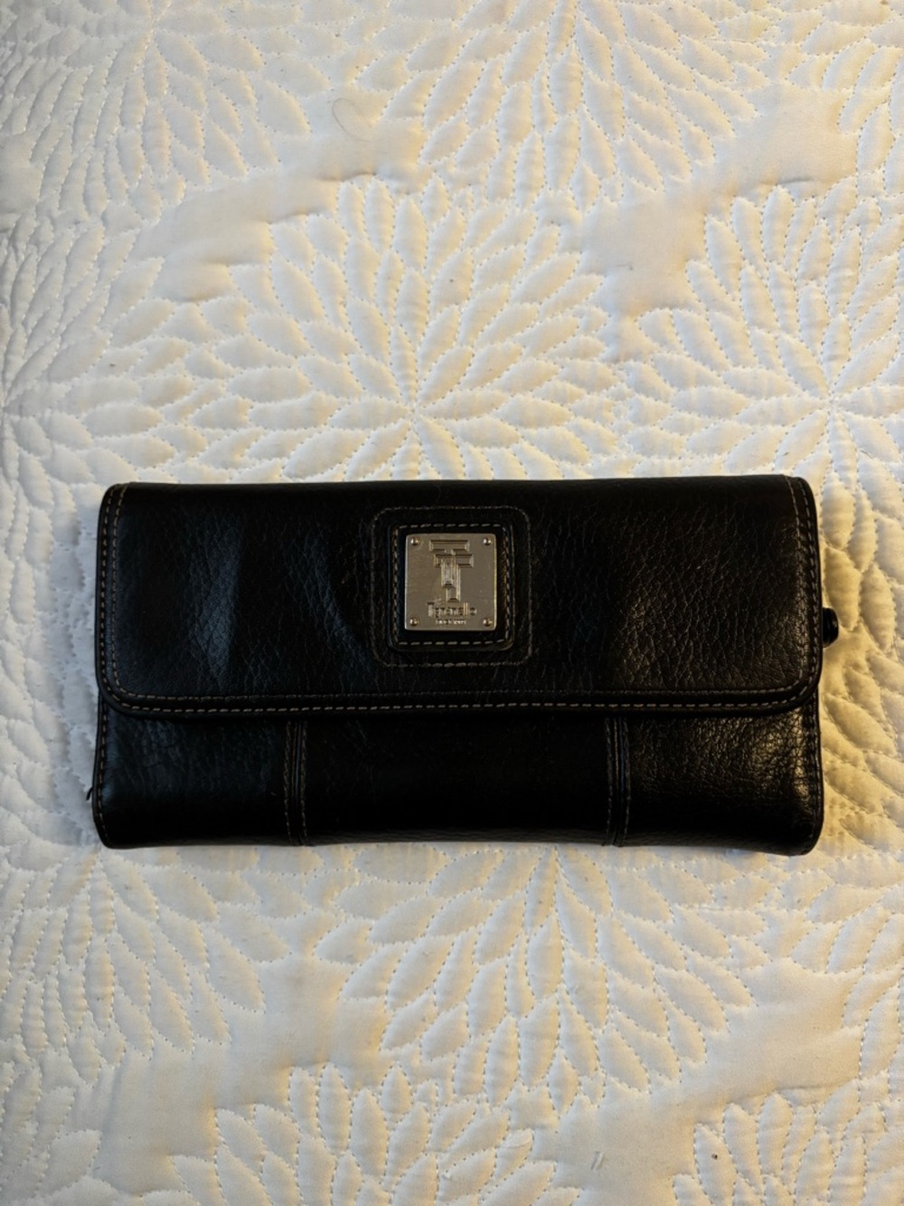 Black Leather Trifold Wallet Tignanello